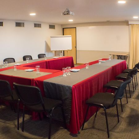 Novelty Suites Hotel Medellín Dış mekan fotoğraf