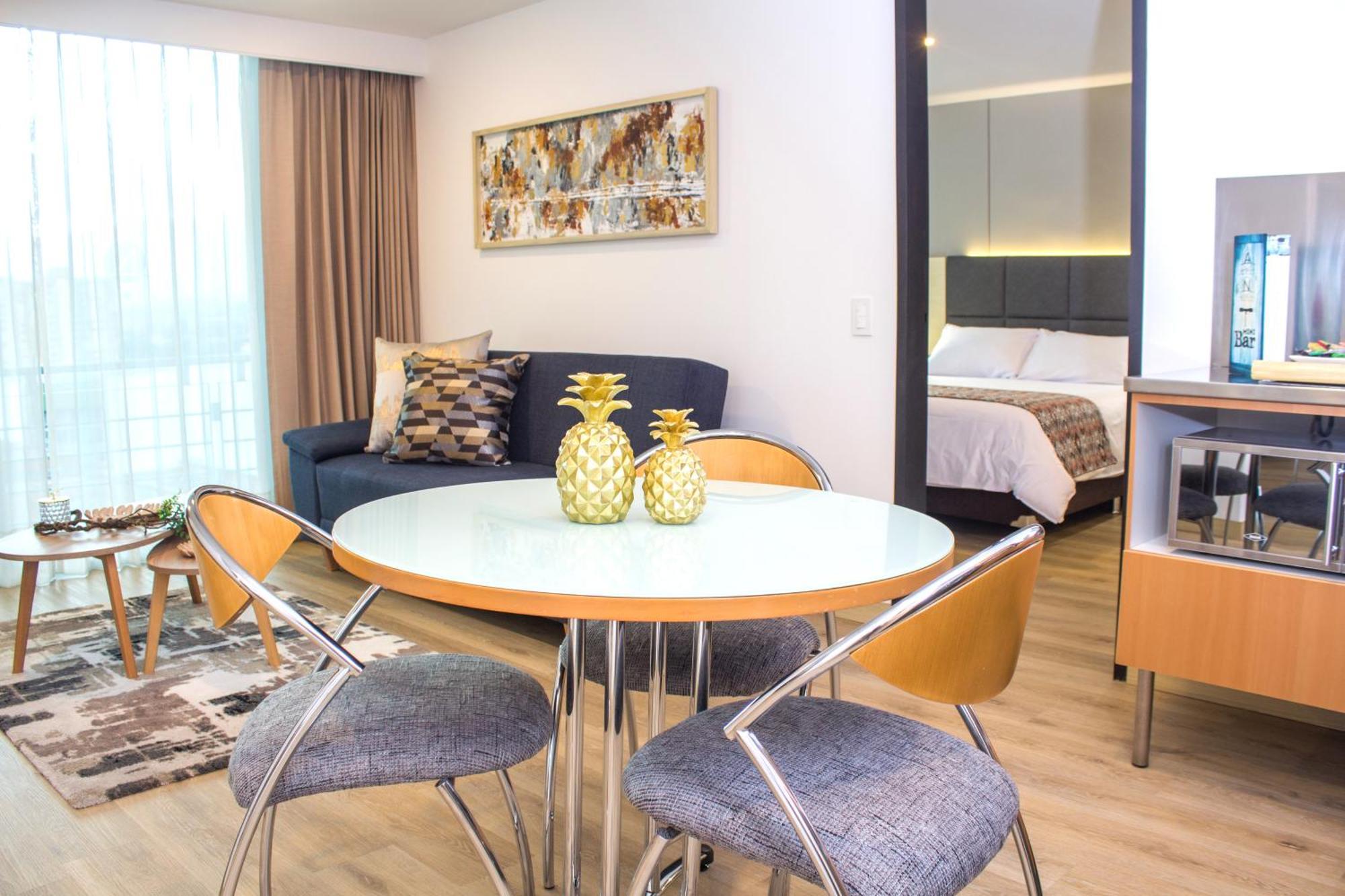Novelty Suites Hotel Medellín Dış mekan fotoğraf