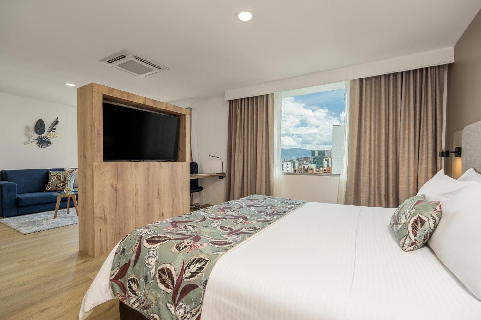 Novelty Suites Hotel Medellín Dış mekan fotoğraf